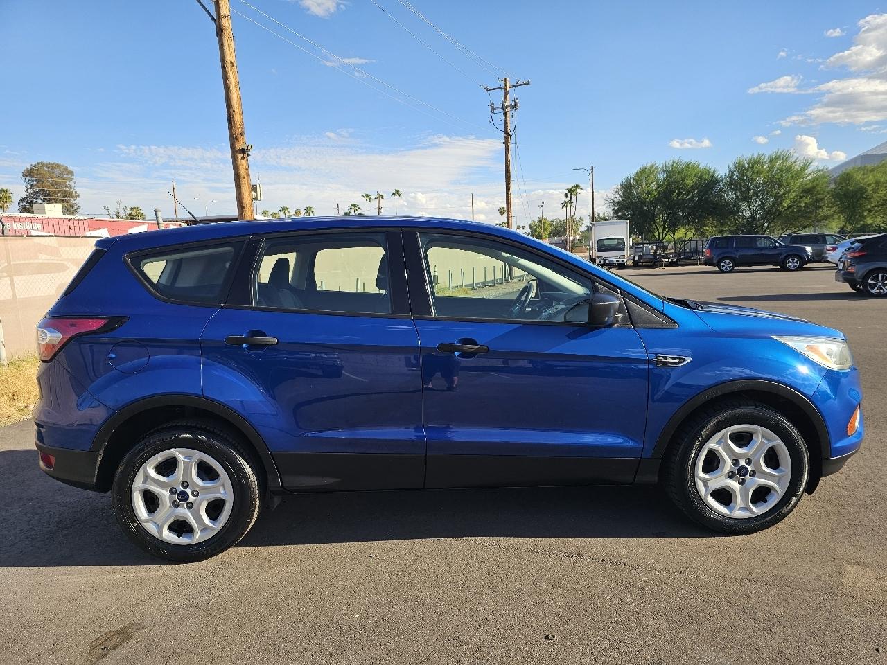 Ford Escape S FWD 2017