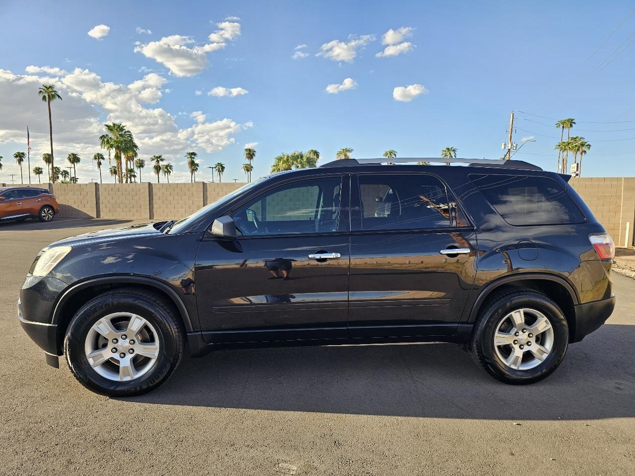 GMC Acadia SLE-1 FWD 2012
