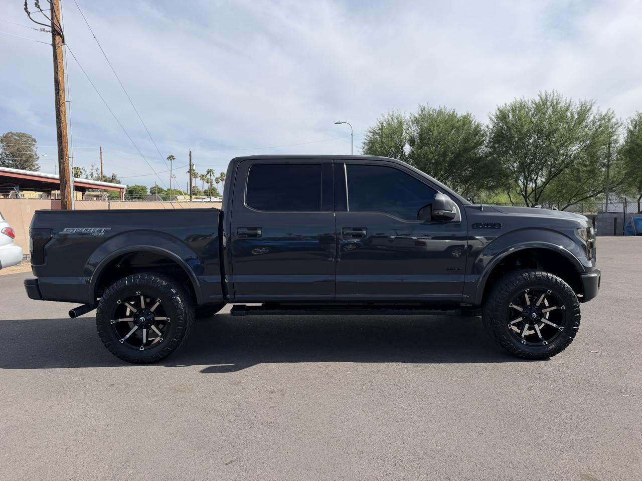 Ford F-150 2WD SuperCrew 139" XLT 2016