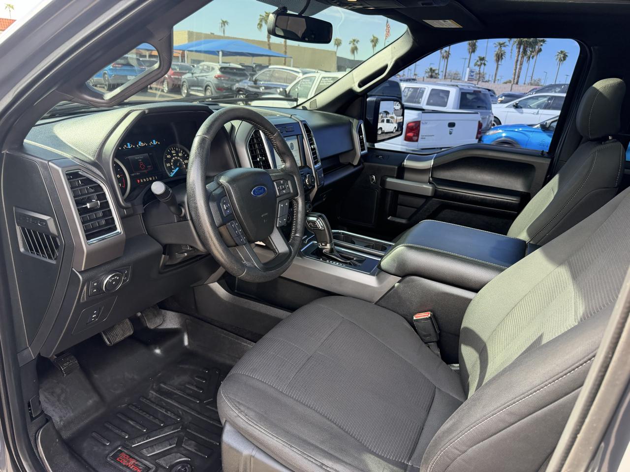 Ford F-150 2WD SuperCrew 139" XLT 2016