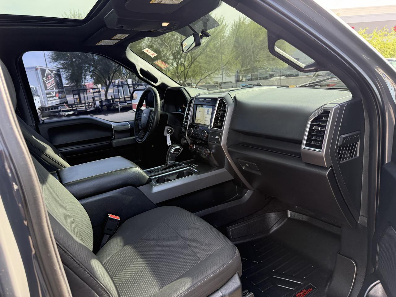 Ford F-150 2WD SuperCrew 139" XLT 2016