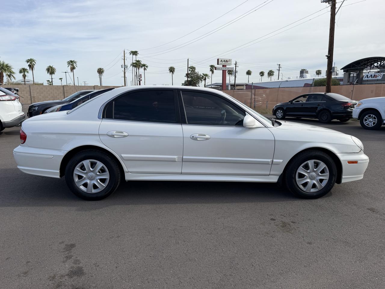 Hyundai Sonata Base 2004