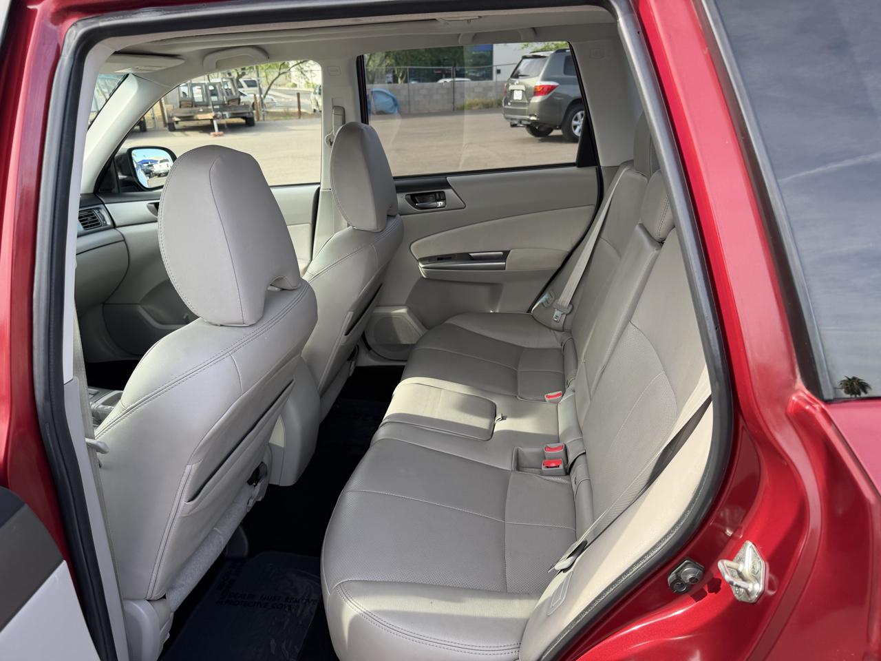Subaru Forester 2.5X Limited 2011