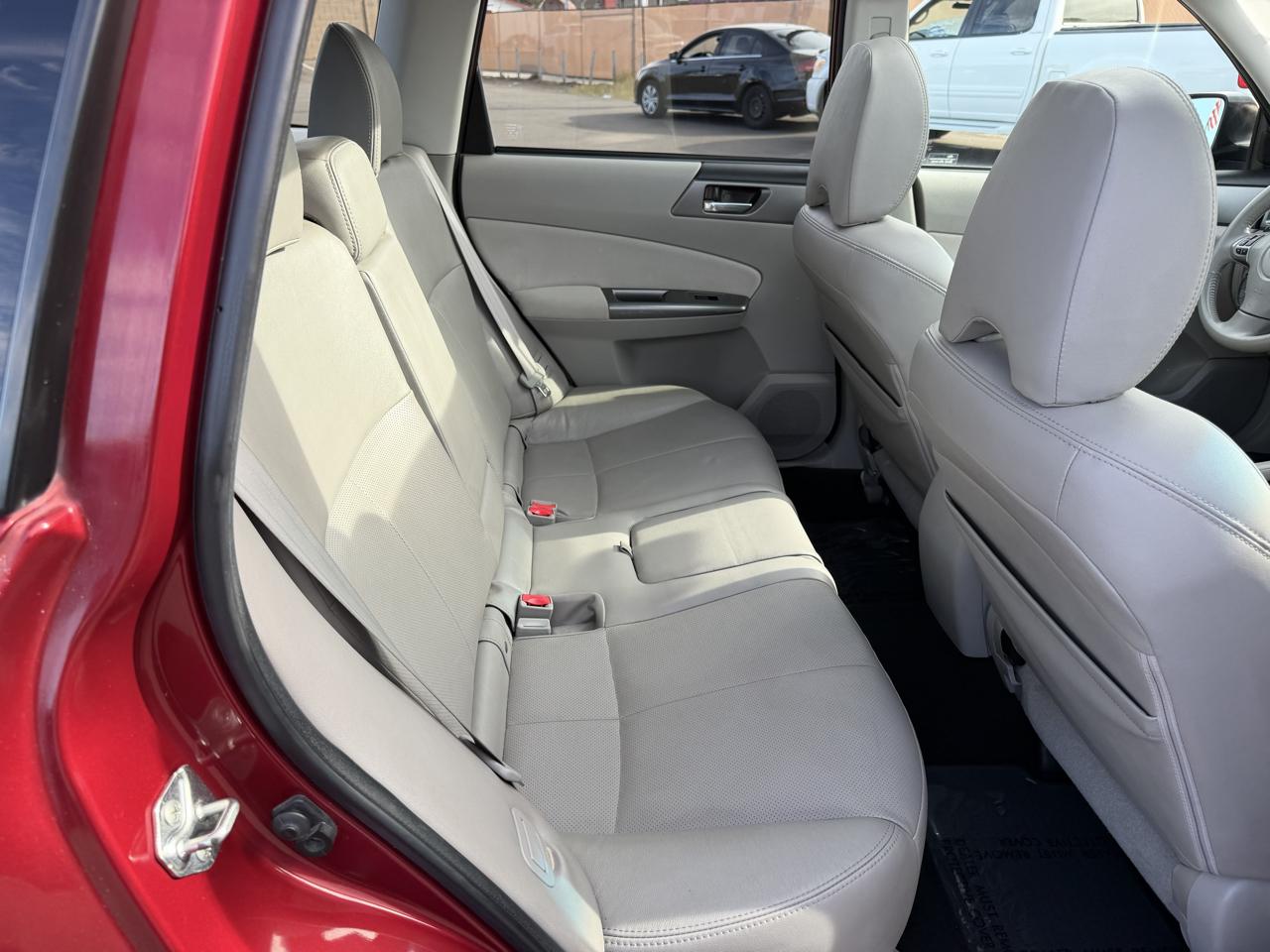 Subaru Forester 2.5X Limited 2011
