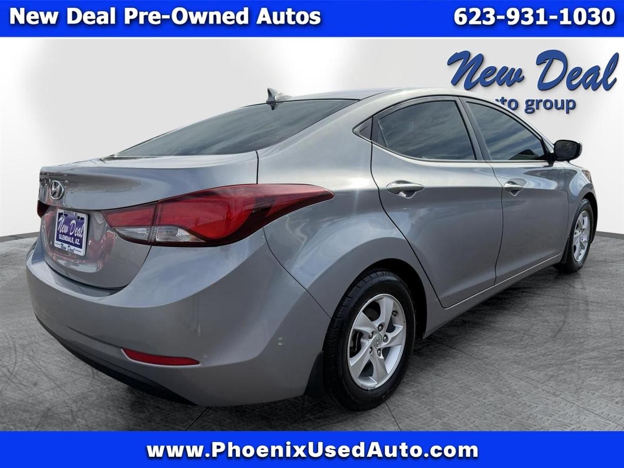 Hyundai Elantra SE 6AT 2015