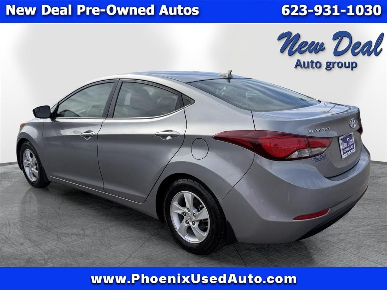 Hyundai Elantra SE 6AT 2015