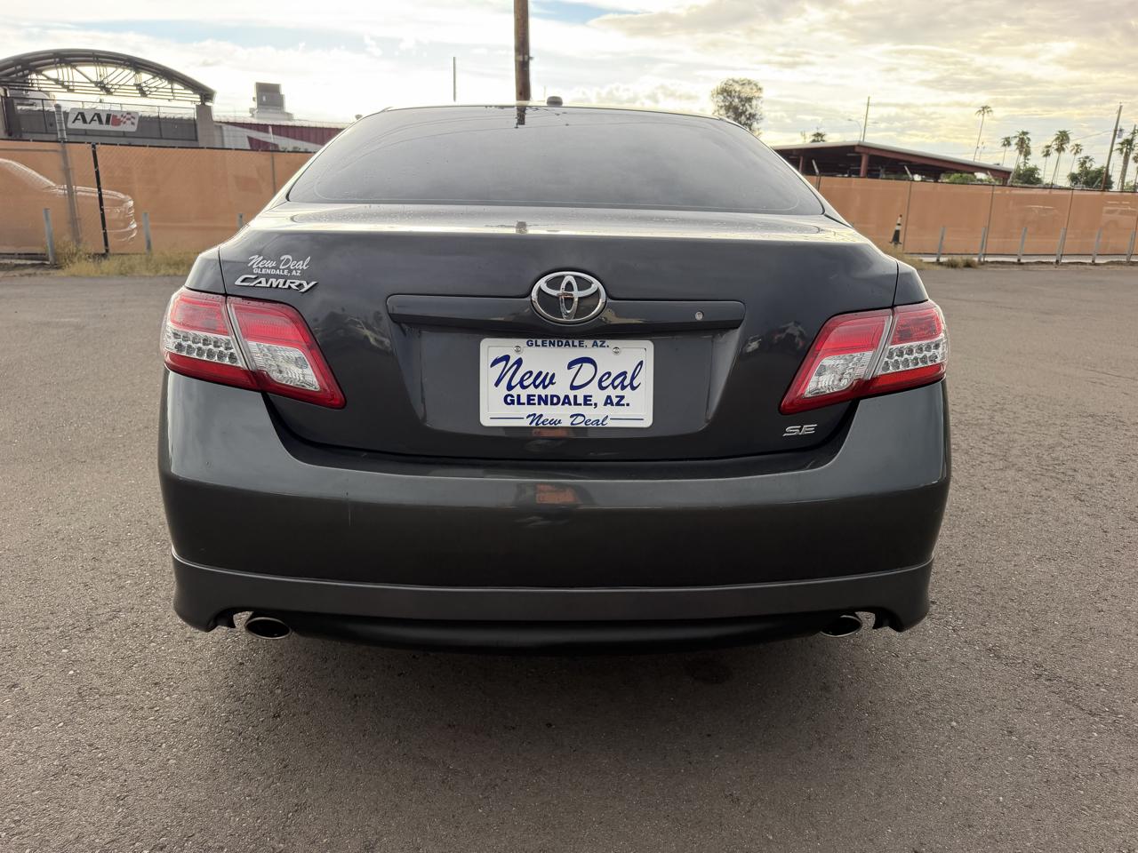 Toyota Camry Base 6-Spd AT 2011