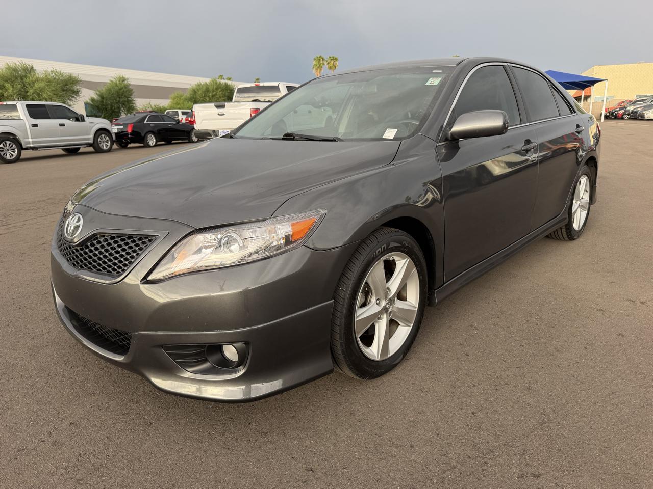 Toyota Camry Base 6-Spd AT 2011