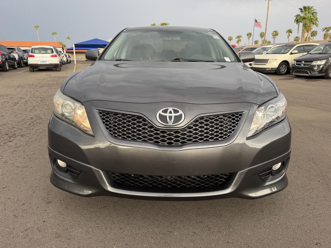 Toyota Camry Base 6-Spd AT 2011