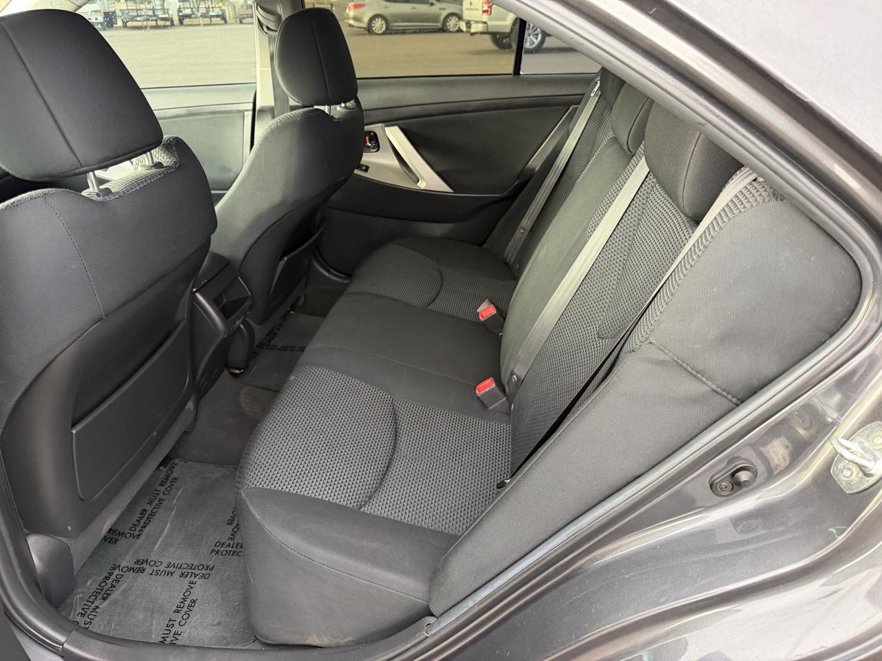 Toyota Camry Base 6-Spd AT 2011