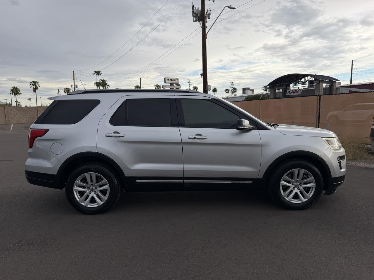 Ford Explorer 2WD 4dr V6 XLT 2018