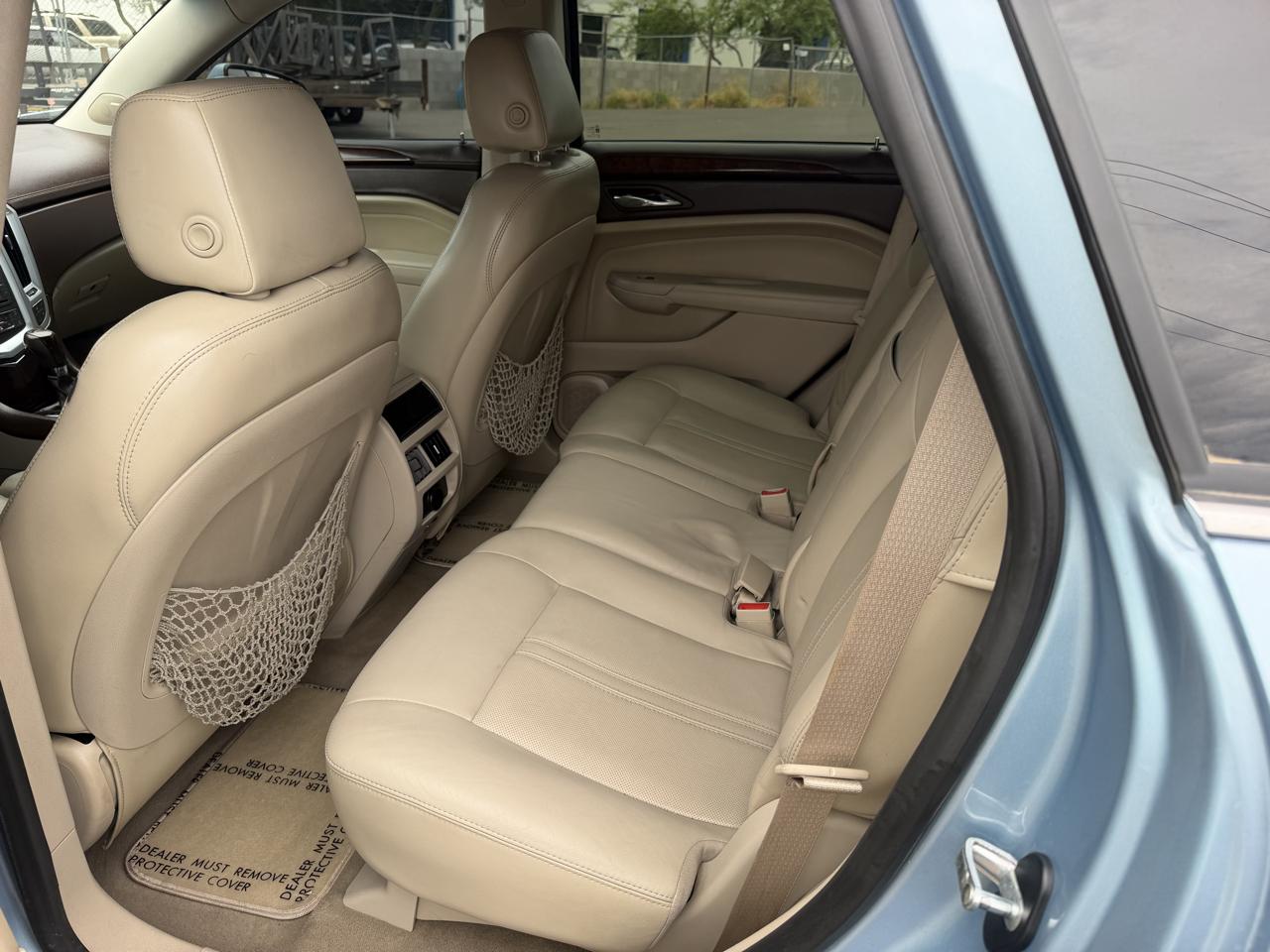 Cadillac SRX Luxury Collection 2011