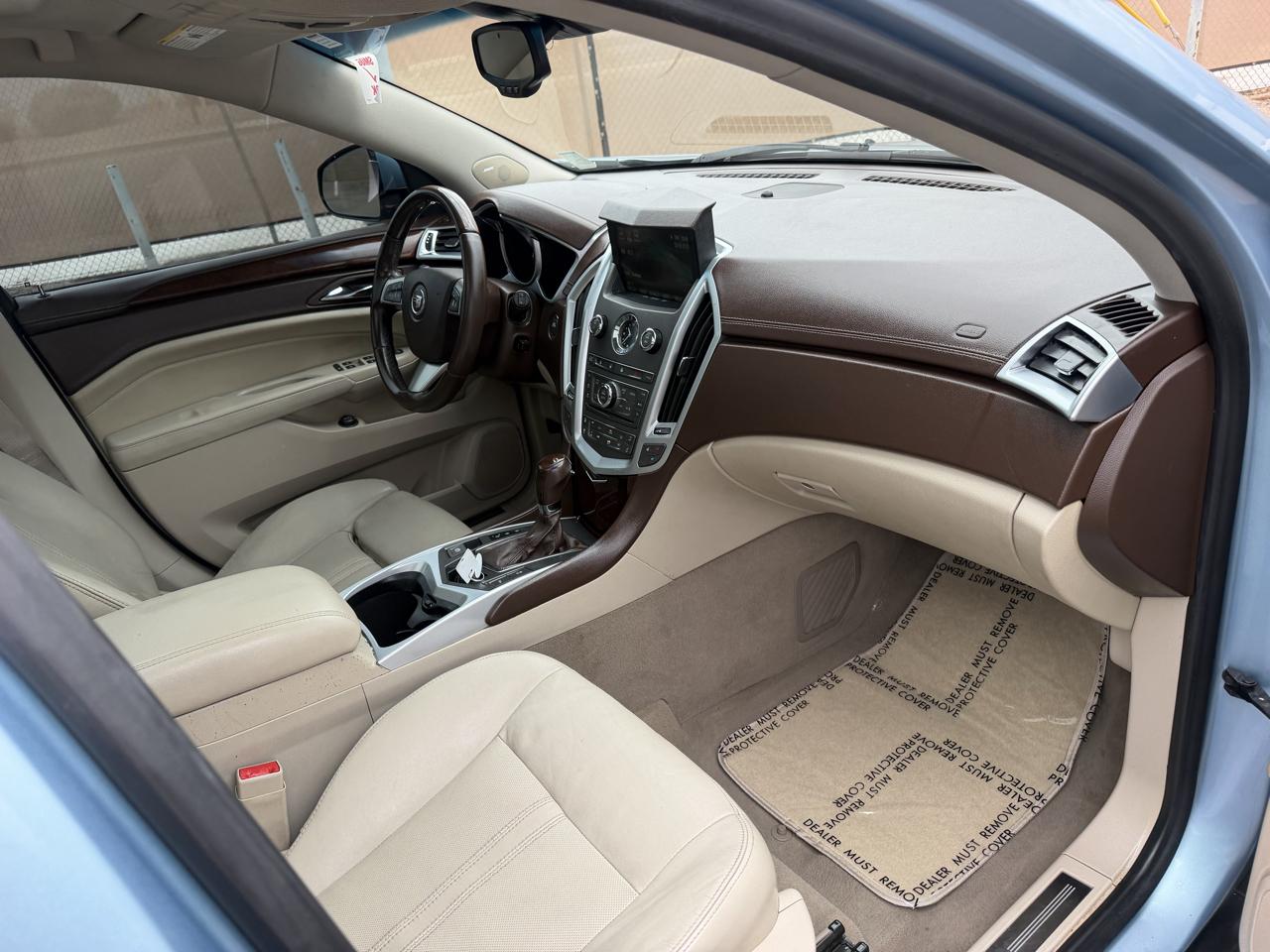 Cadillac SRX Luxury Collection 2011
