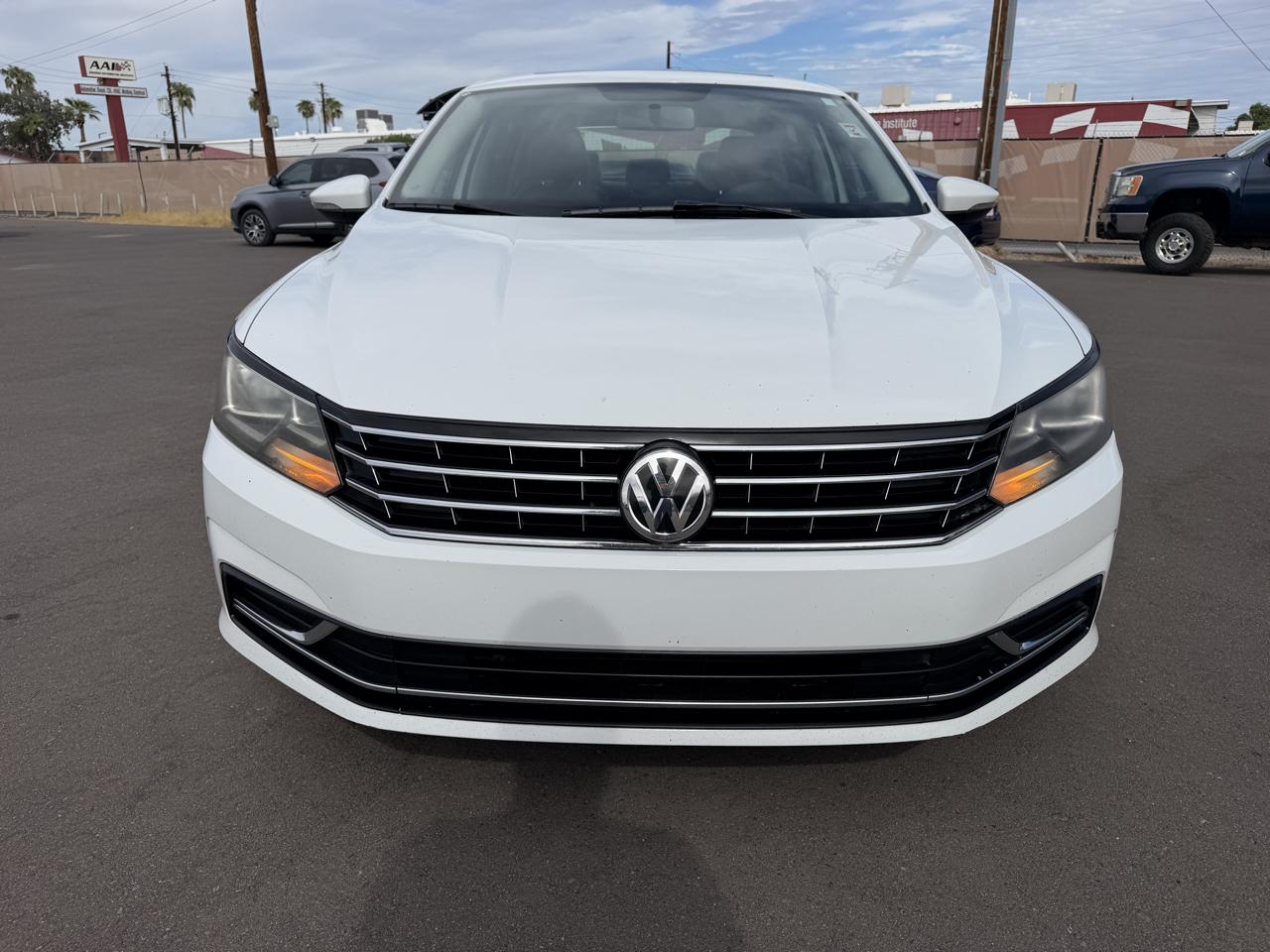 Volkswagen Passat SE 2018