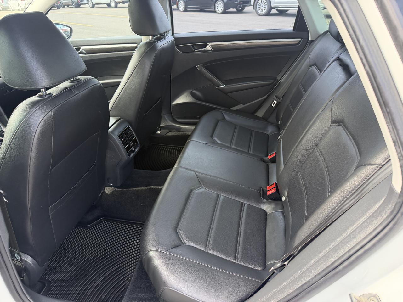 Volkswagen Passat SE 2018