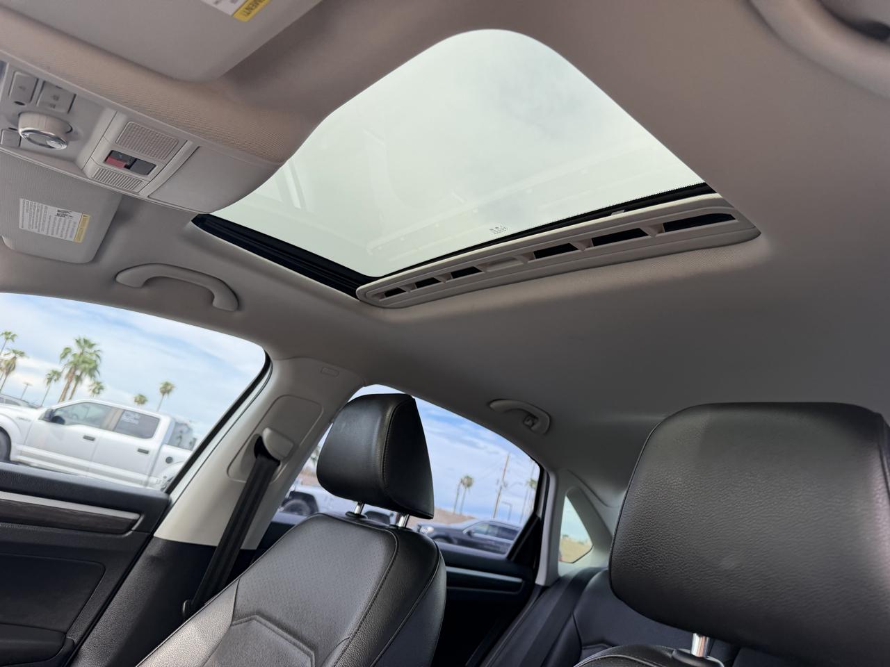 Volkswagen Passat SE 2018