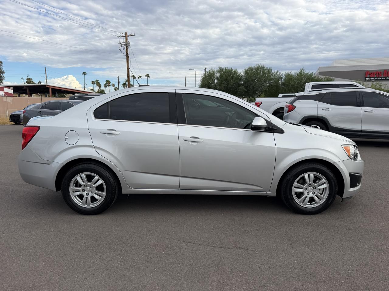Chevrolet Sonic LT Auto Sedan 2015