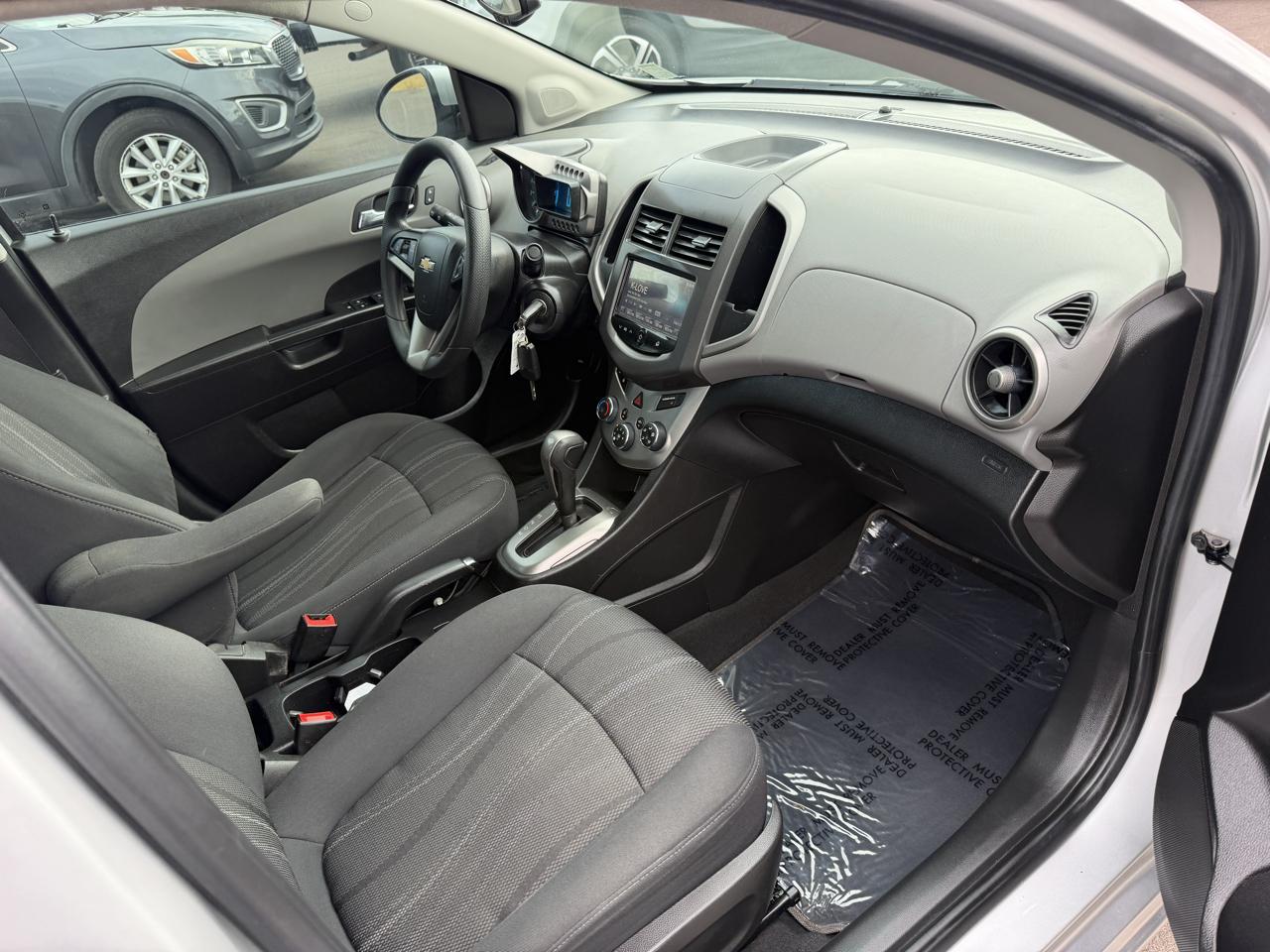 Chevrolet Sonic LT Auto Sedan 2015