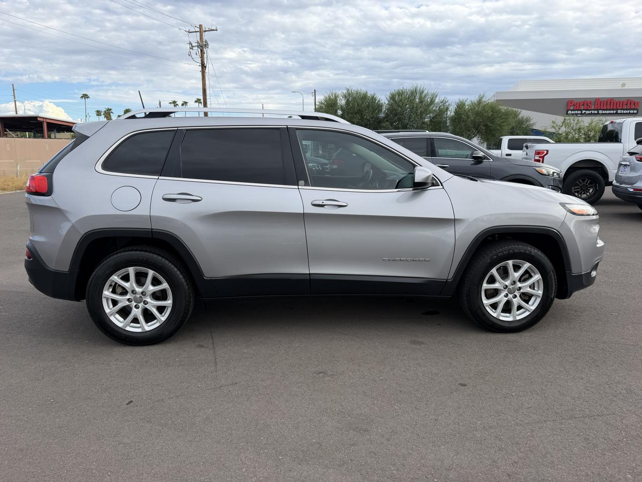 Jeep Cherokee Latitude Plus FWD 2018
