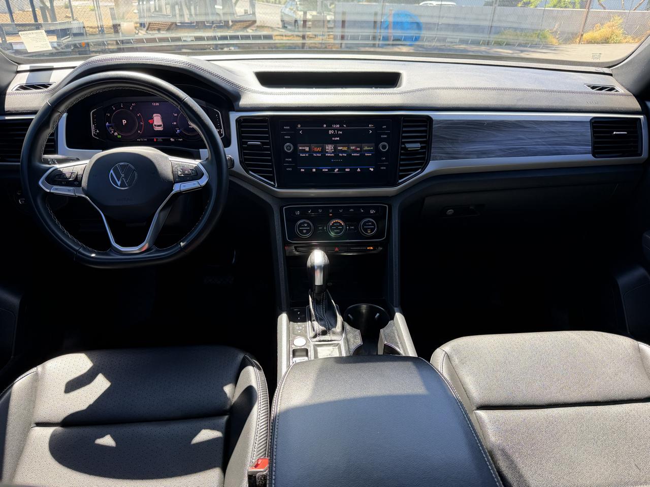 Volkswagen Atlas Cross Sport V6 SE w/Technology 2022