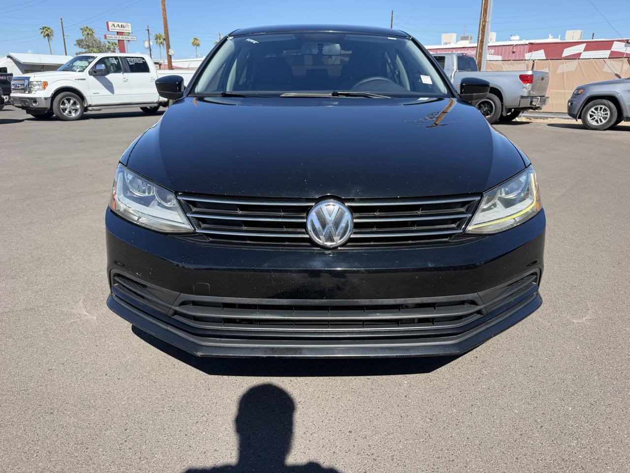 Volkswagen Jetta 1.4T S 6A 2017