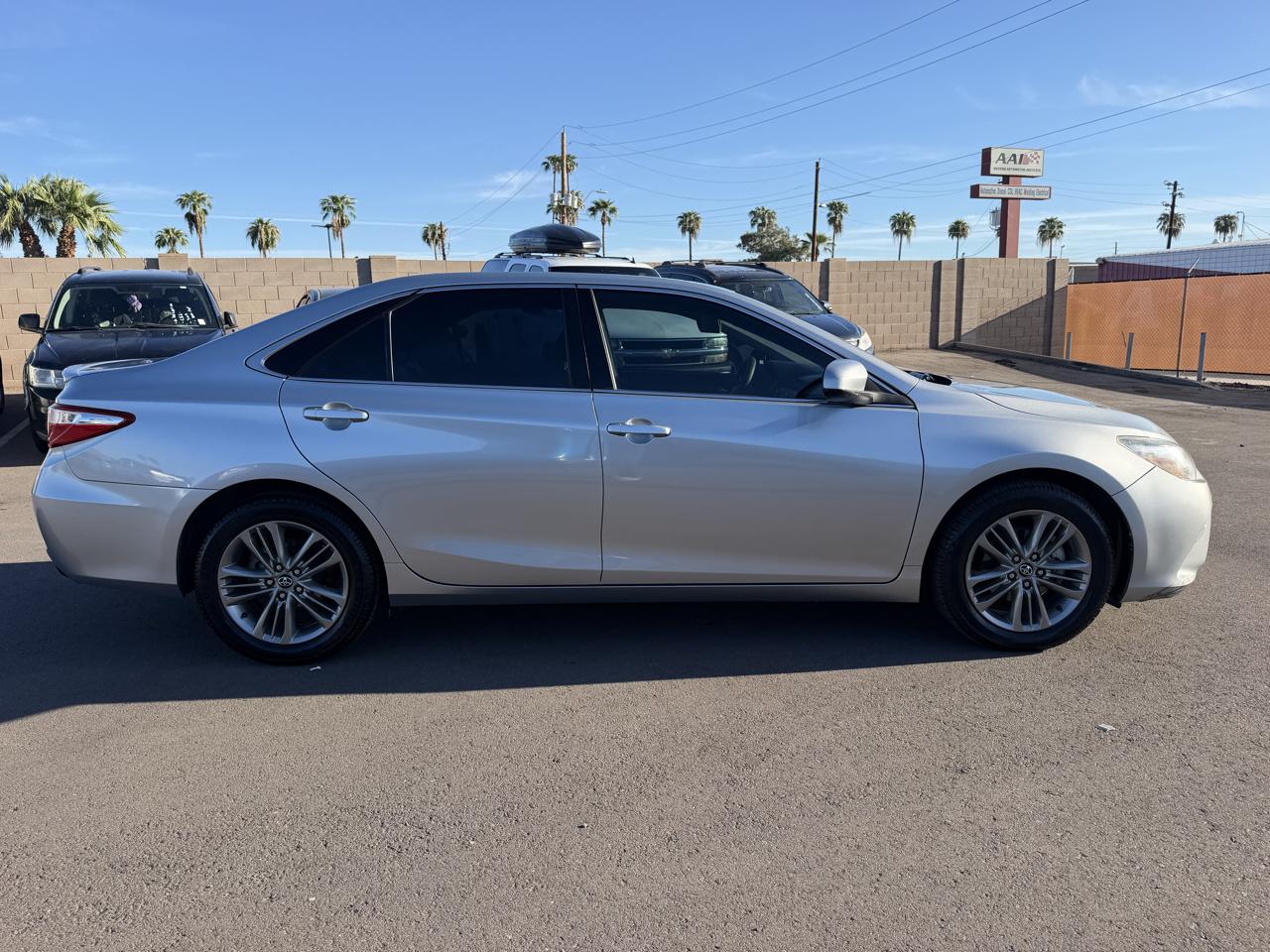 Toyota Camry SE 2017