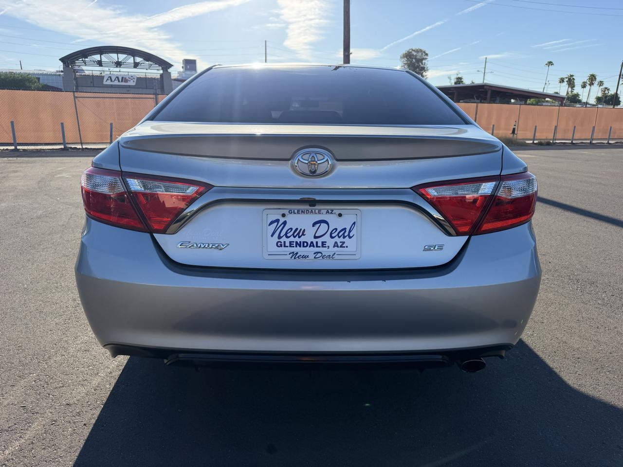 Toyota Camry SE 2017