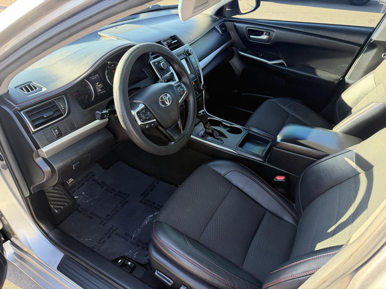 Toyota Camry SE 2017
