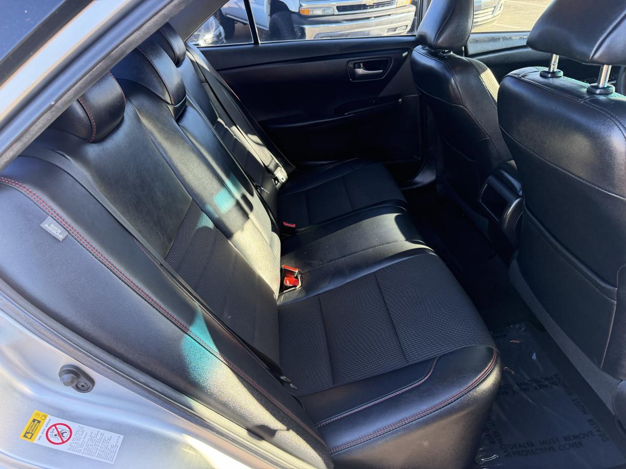 Toyota Camry SE 2017