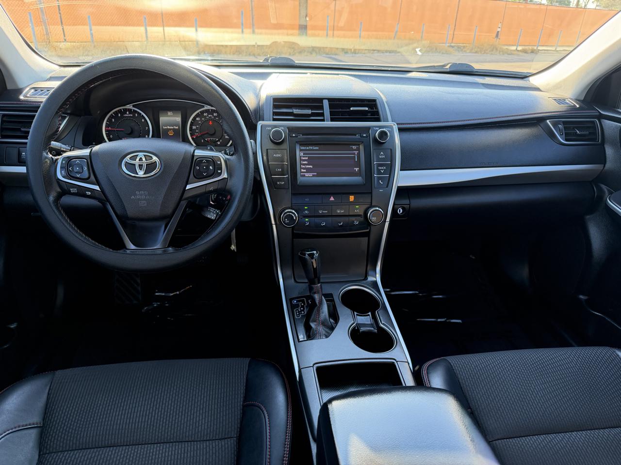 Toyota Camry SE 2017