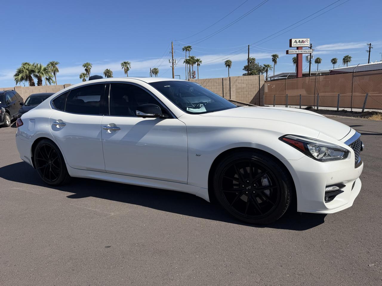 Infiniti Q70 37 2016