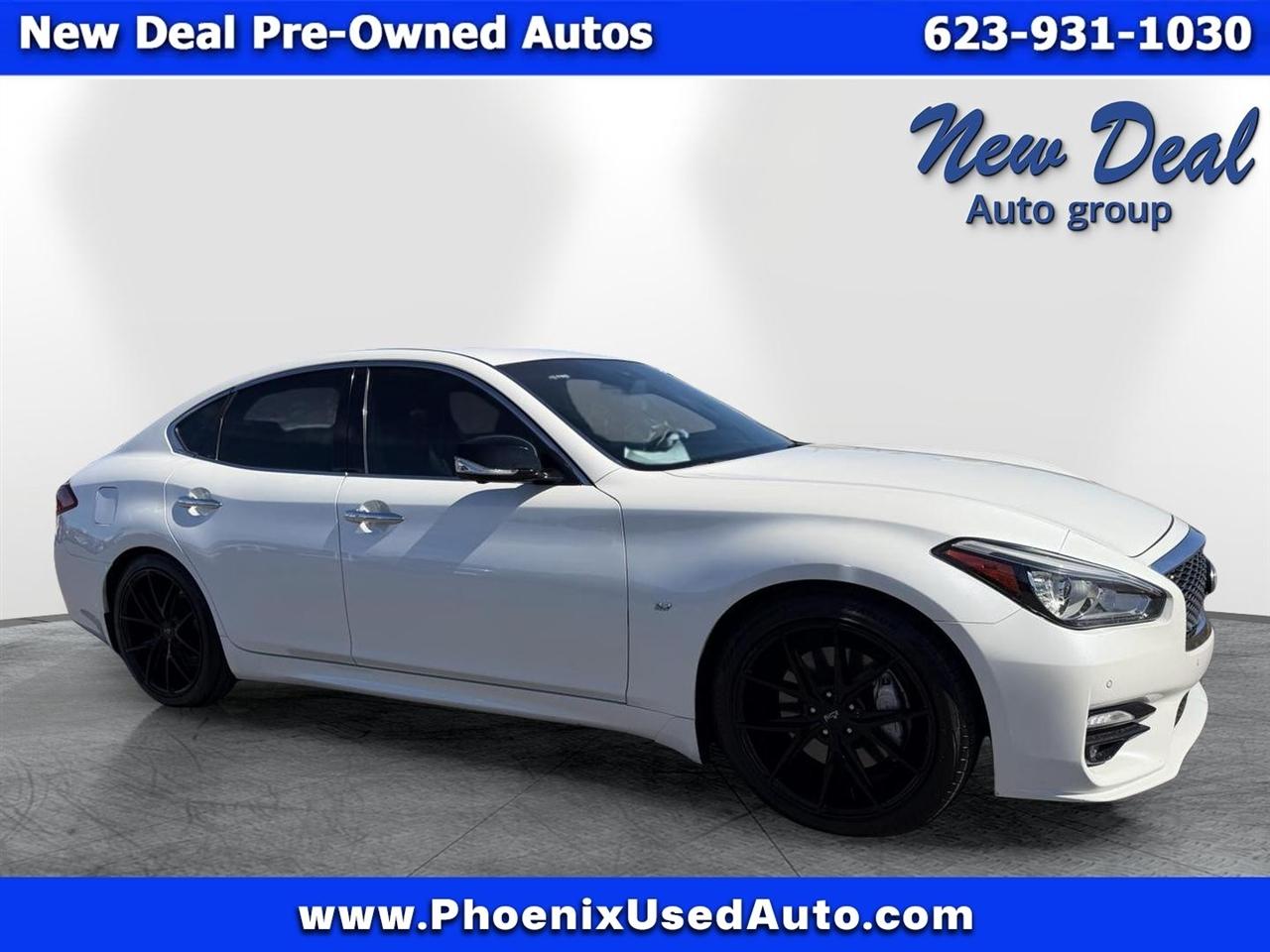 2016 Infiniti Q70 37