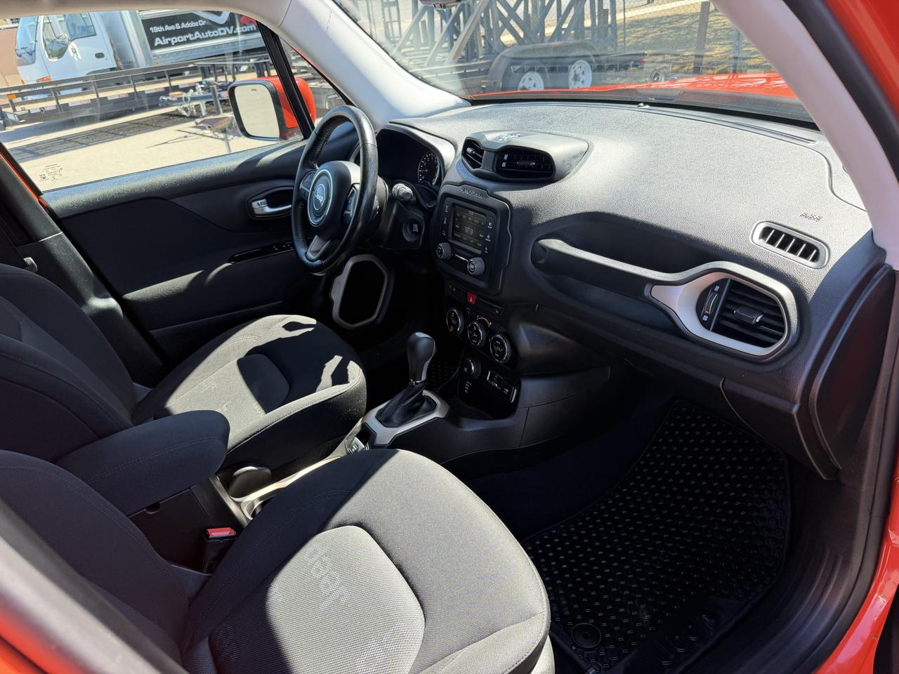 Jeep Renegade Latitude 4WD 2017