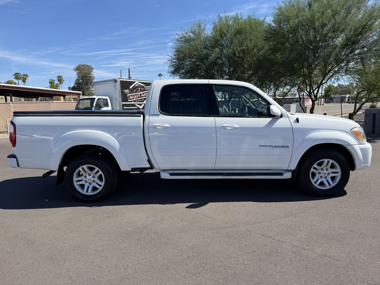 Toyota Tundra Limited Double Cab 2WD 2005