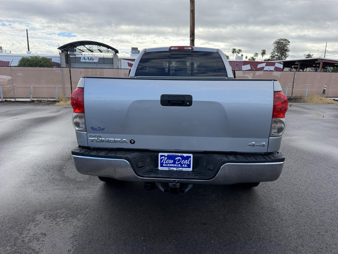 Toyota Tundra 4WD CrewMax 145.7" 5.7L SR5 (Natl) 2007