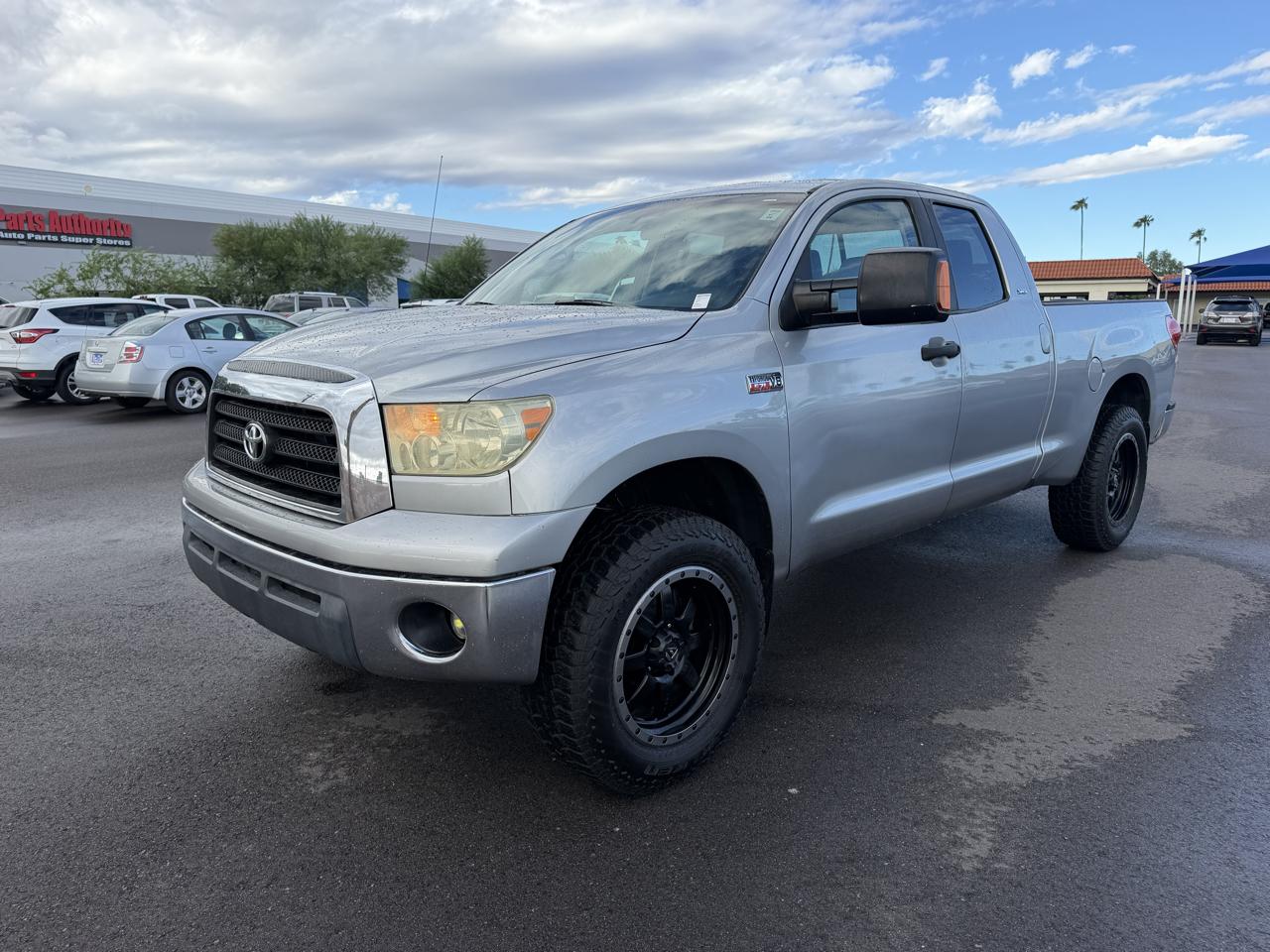 Toyota Tundra 4WD CrewMax 145.7" 5.7L SR5 (Natl) 2007