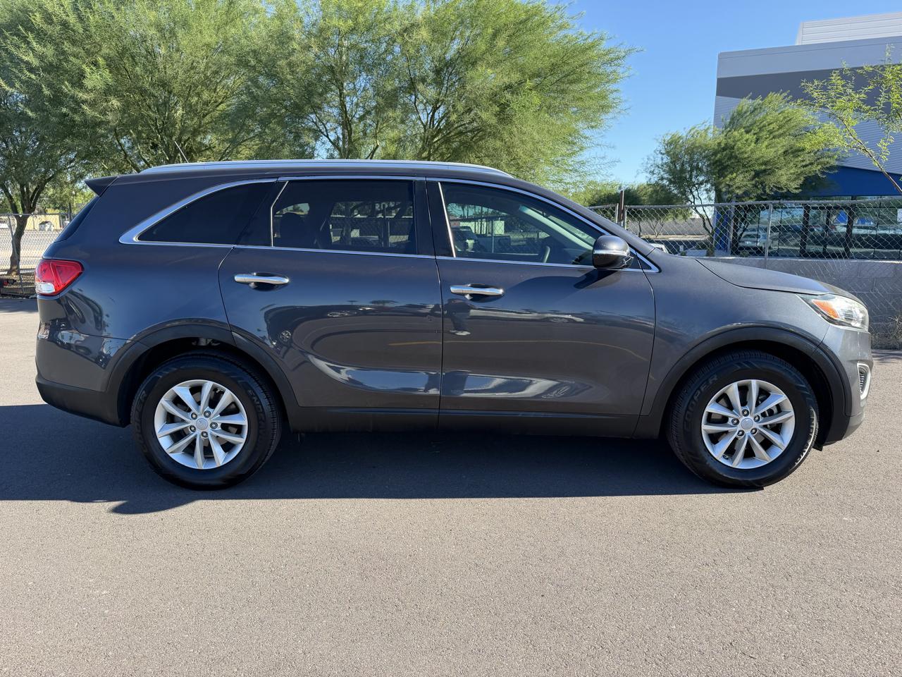 Kia Sorento L 2WD 2017