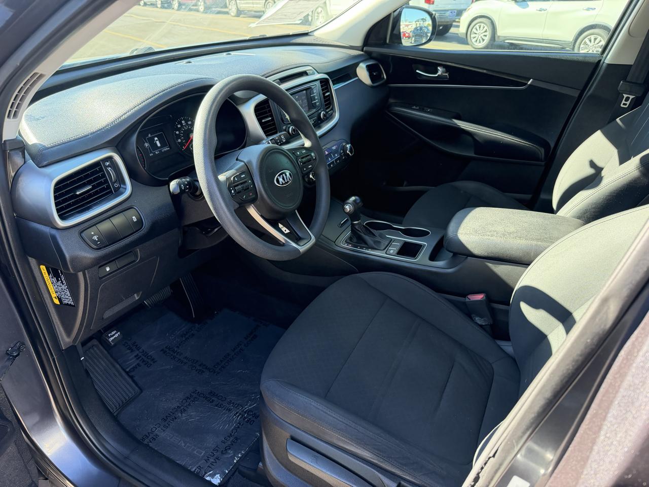 Kia Sorento L 2WD 2017