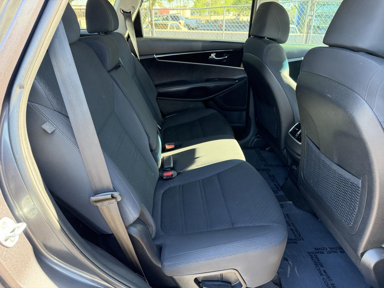 Kia Sorento L 2WD 2017