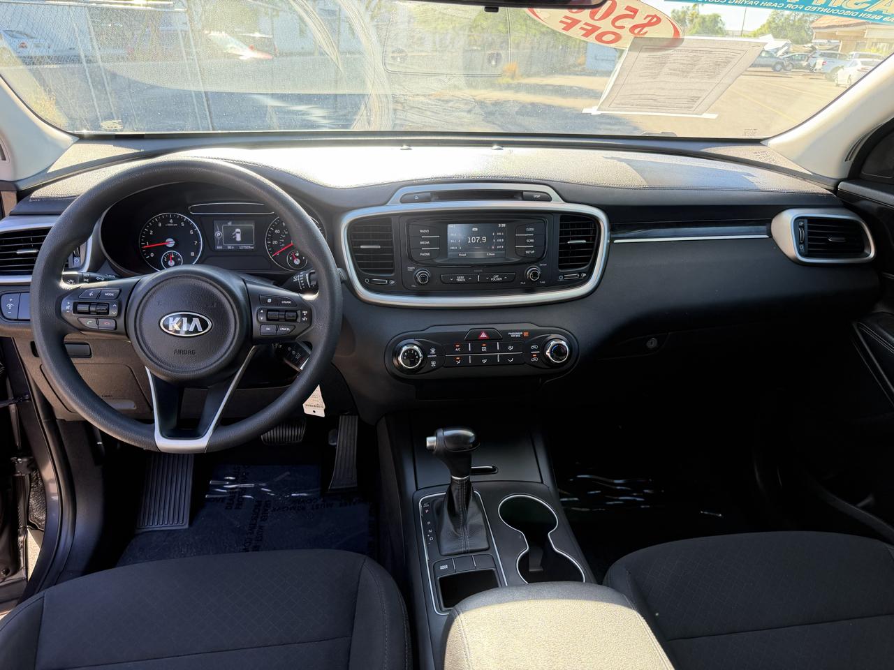 Kia Sorento L 2WD 2017