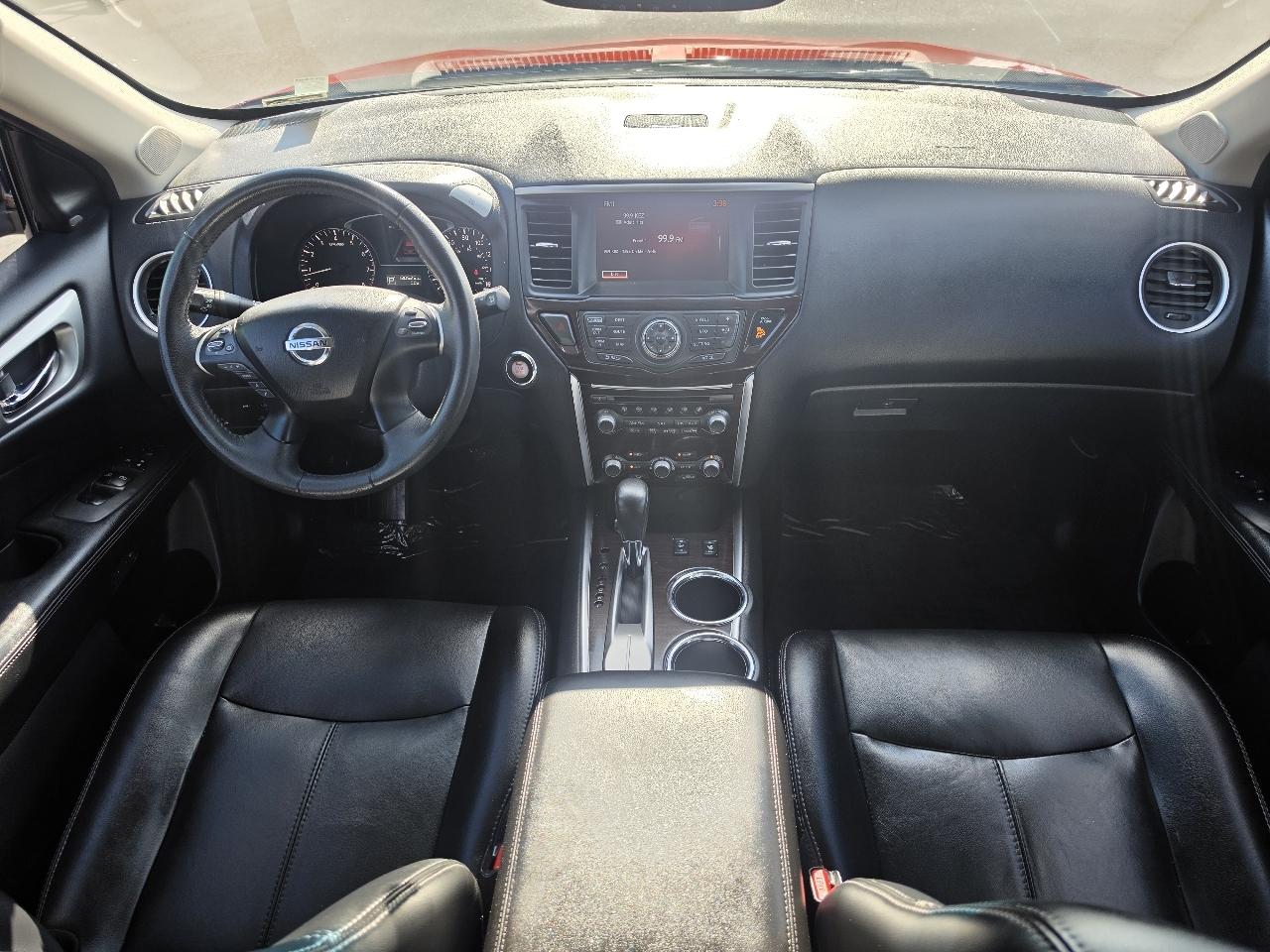 Nissan Pathfinder SV 2WD 2015