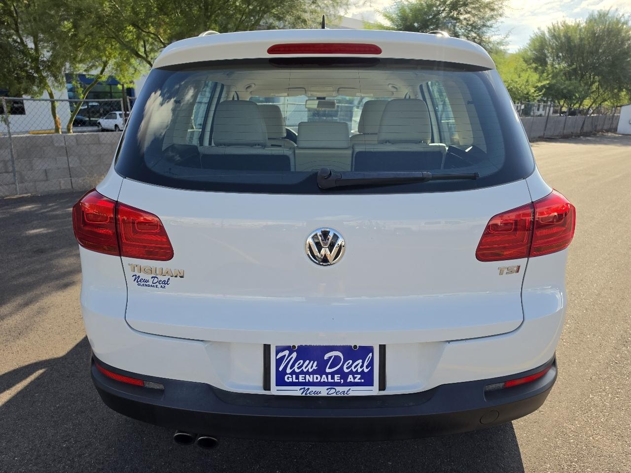 Volkswagen Tiguan SE 2016