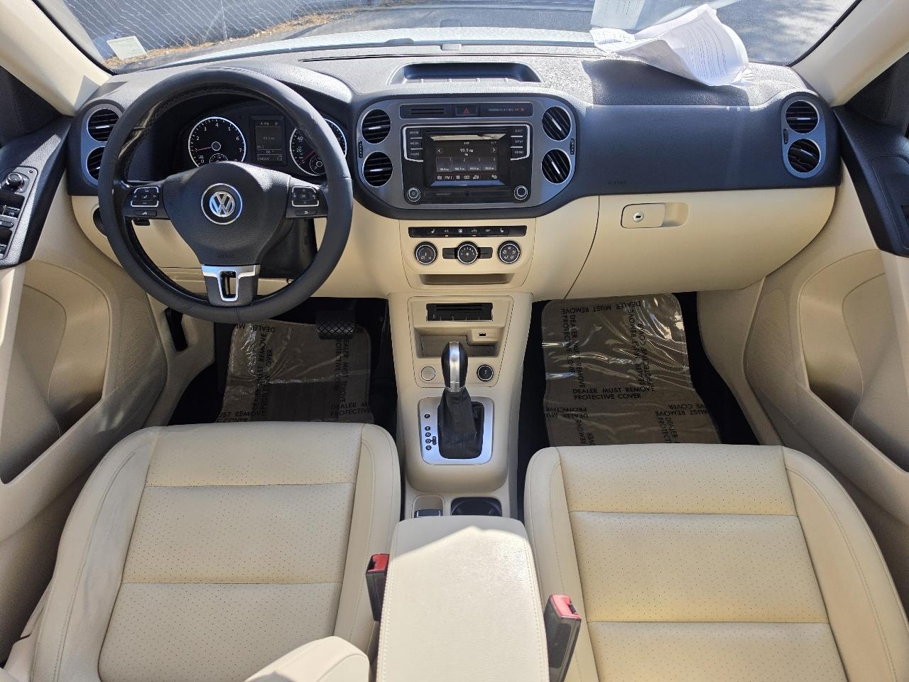 Volkswagen Tiguan SE 2016
