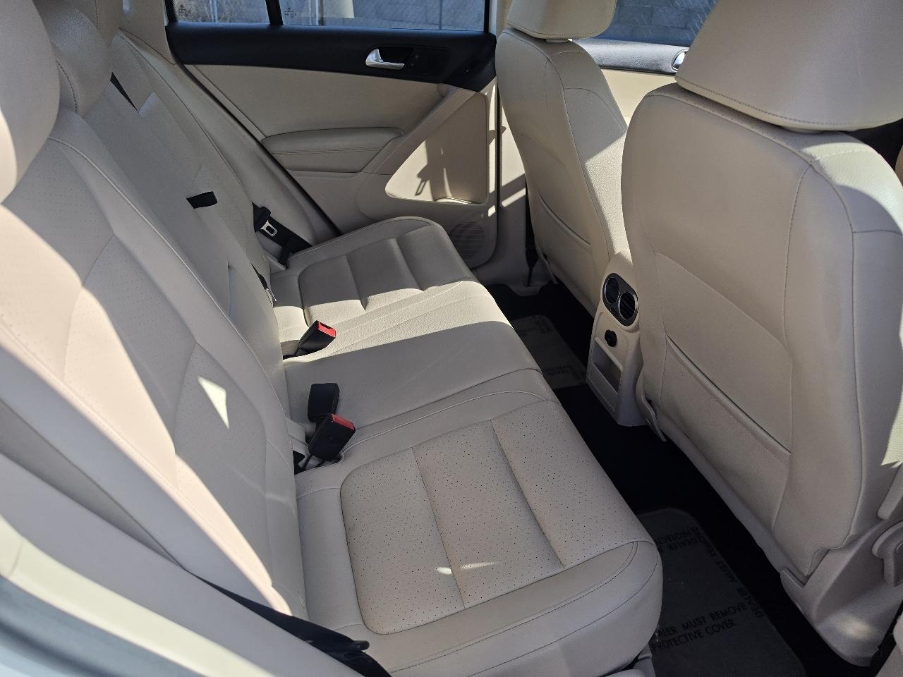 Volkswagen Tiguan SE 2016