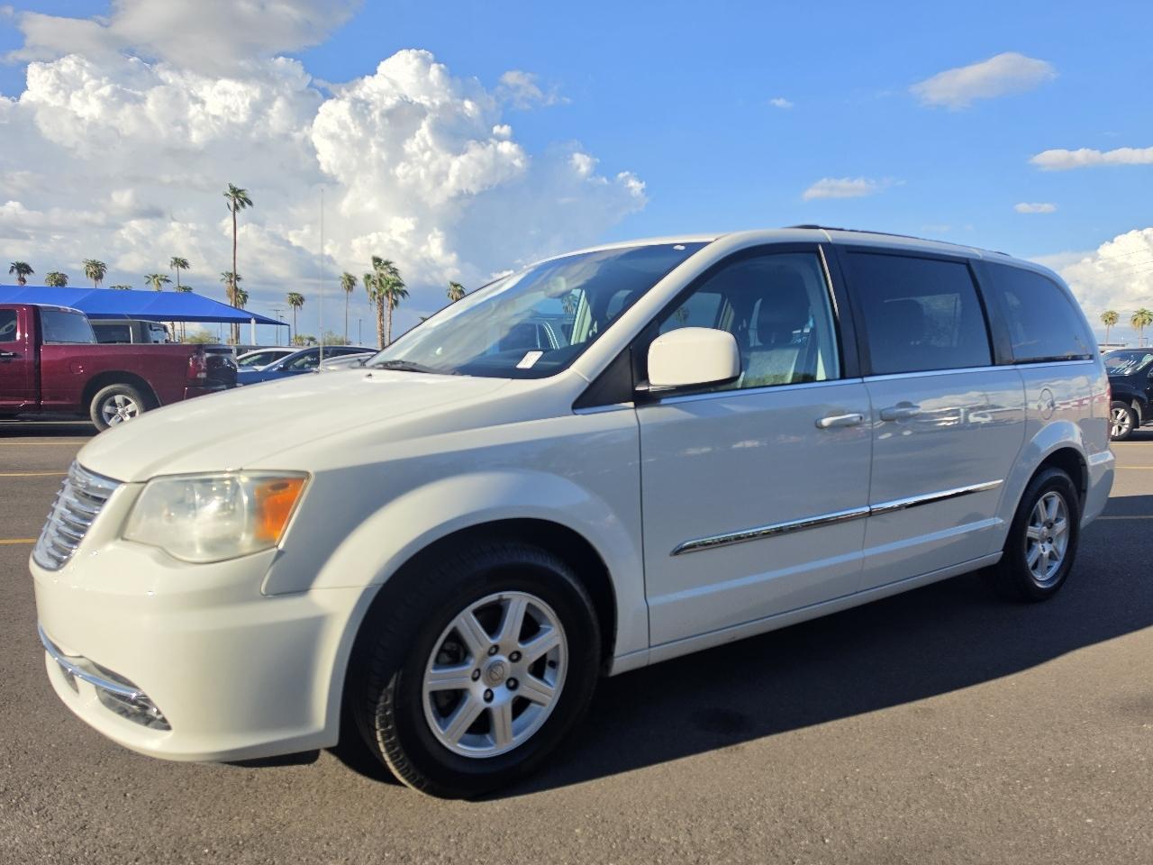 Chrysler Town & Country Touring 2012