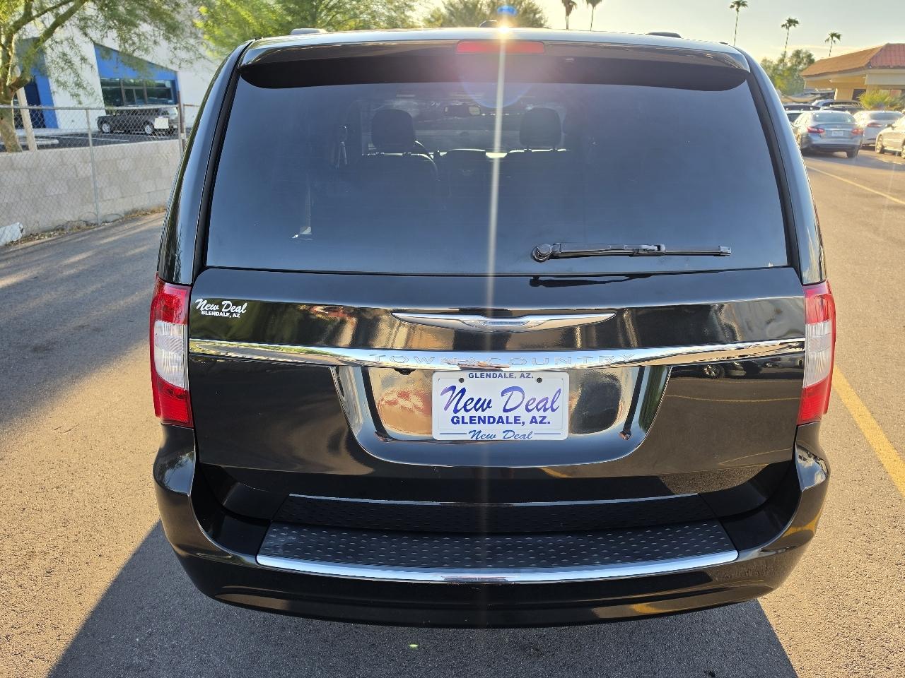 Chrysler Town & Country Touring 2013