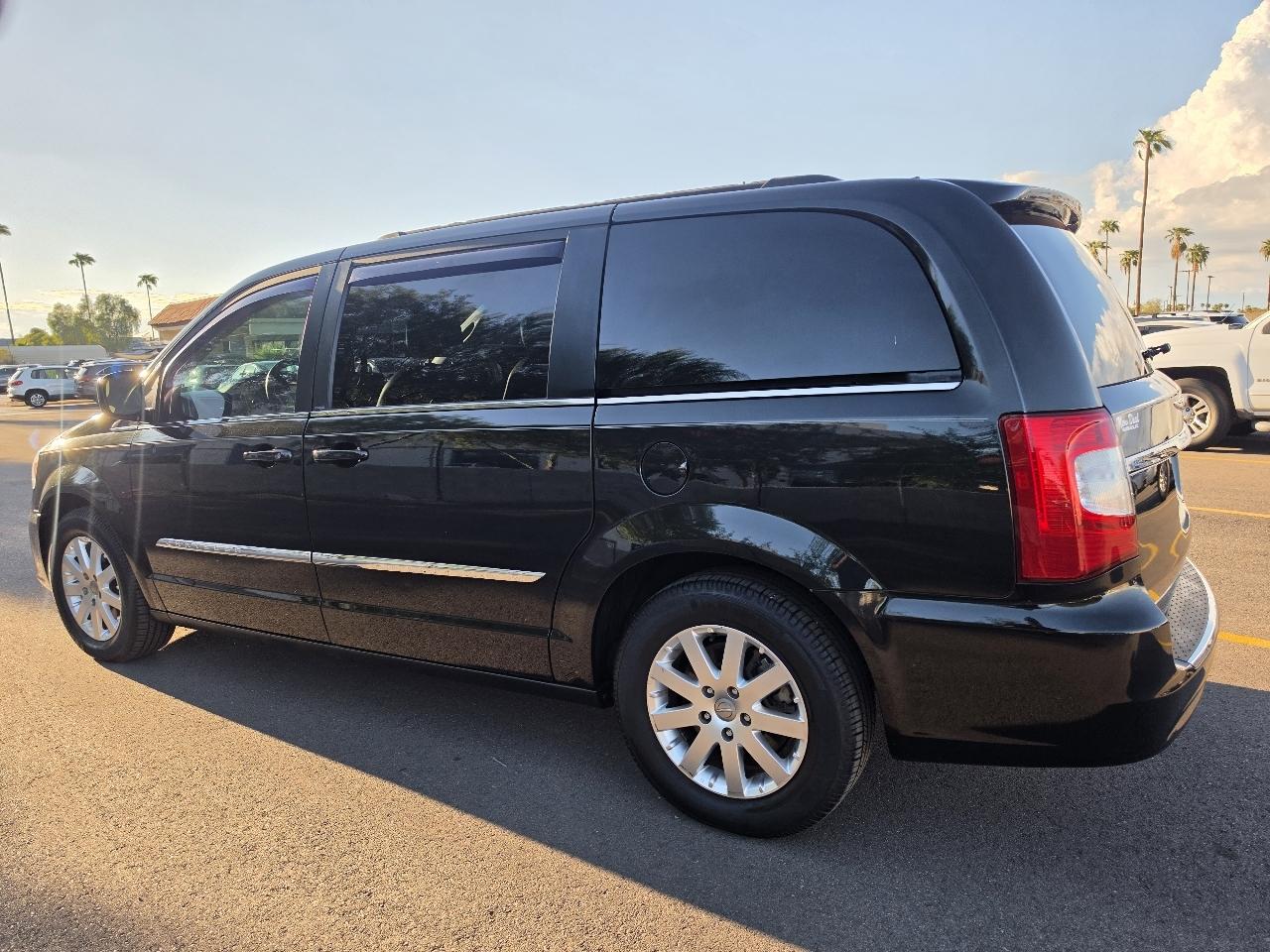 Chrysler Town & Country Touring 2013