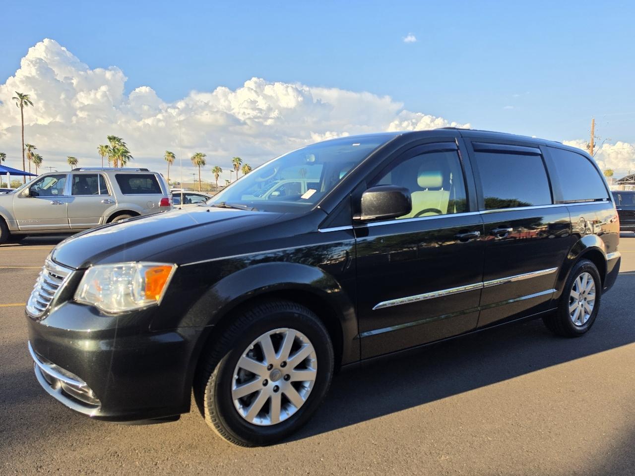 Chrysler Town & Country Touring 2013