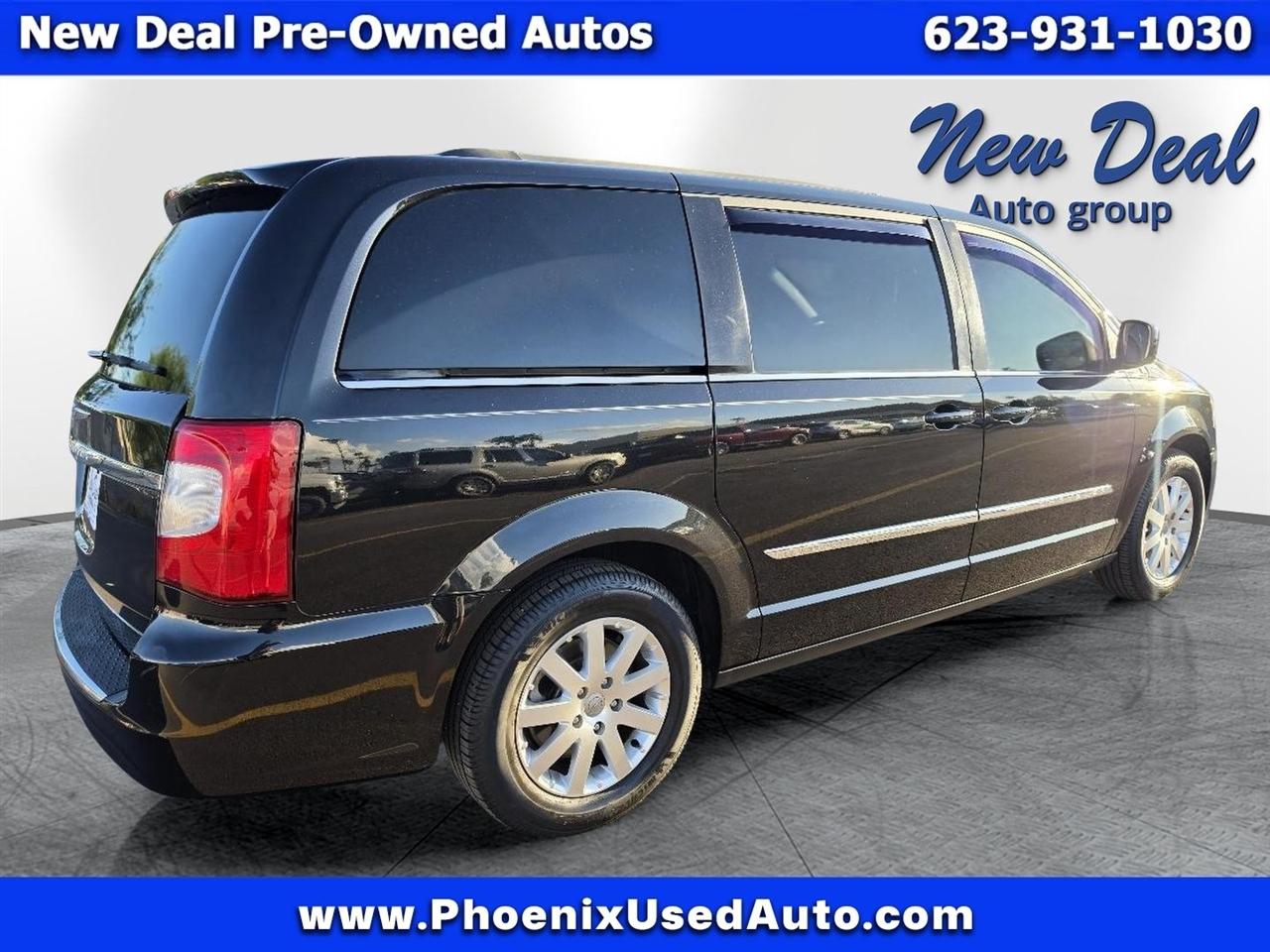 Chrysler Town & Country Touring 2013