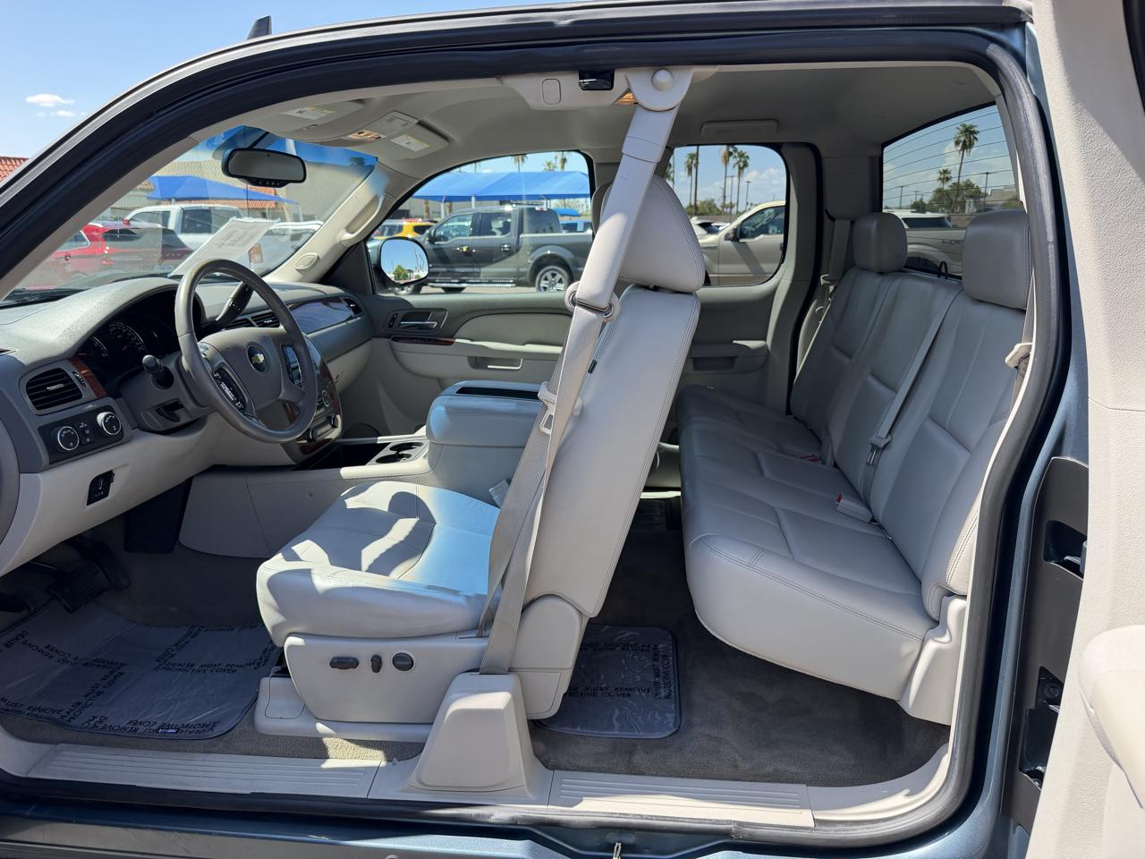 Chevrolet Silverado 1500 4WD Double Cab 147" LTZ 2012